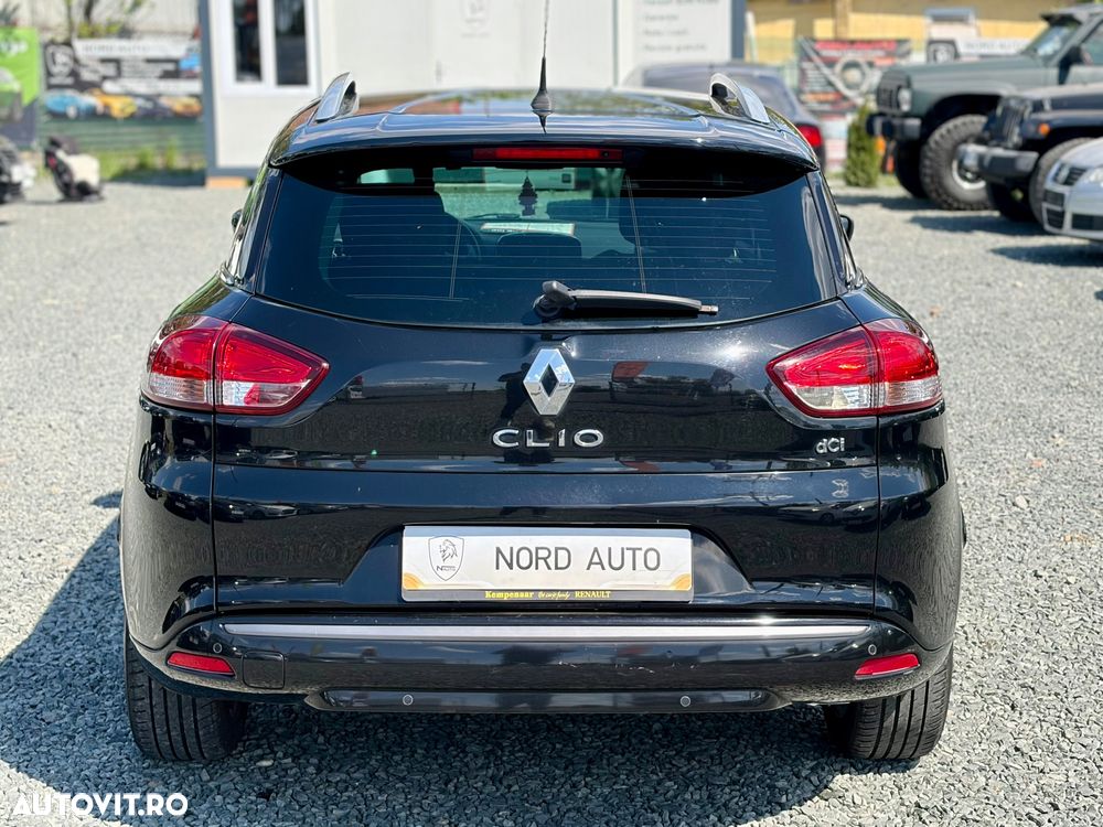 Renault Clio - 9