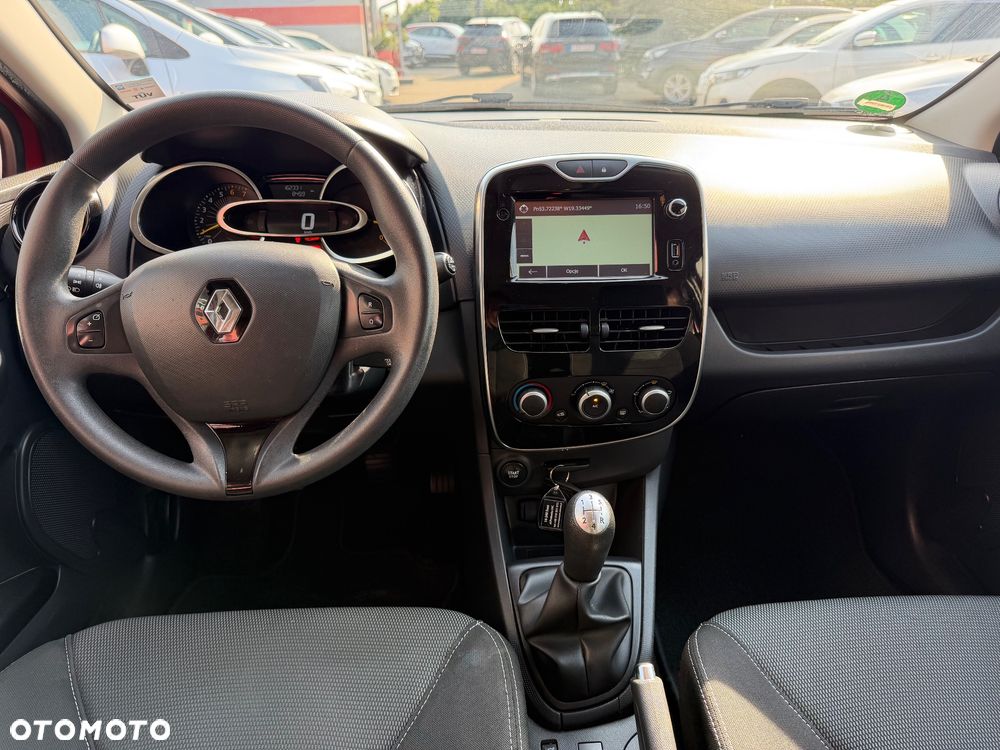 Renault Clio 1.2 16V 75 Life - 13