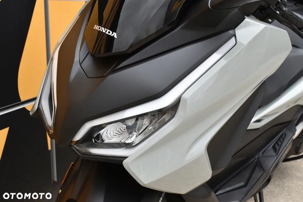 Honda NSS - 24