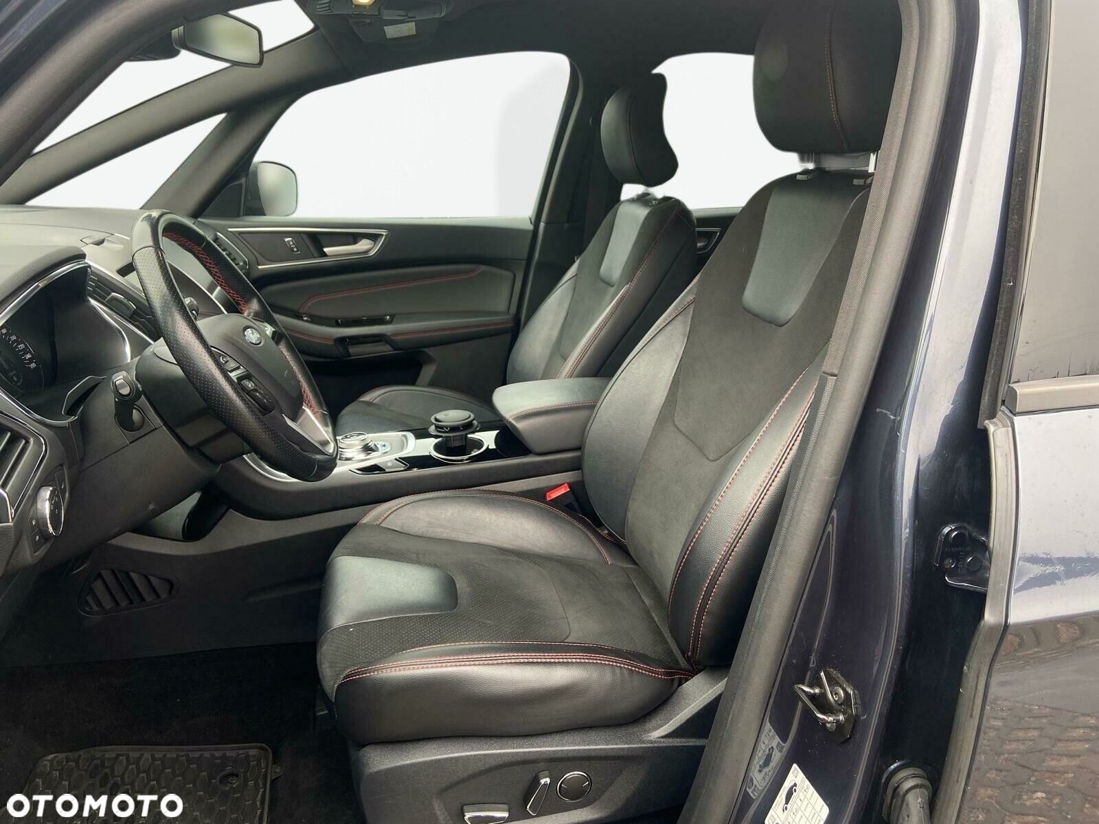 Ford S-Max - 10