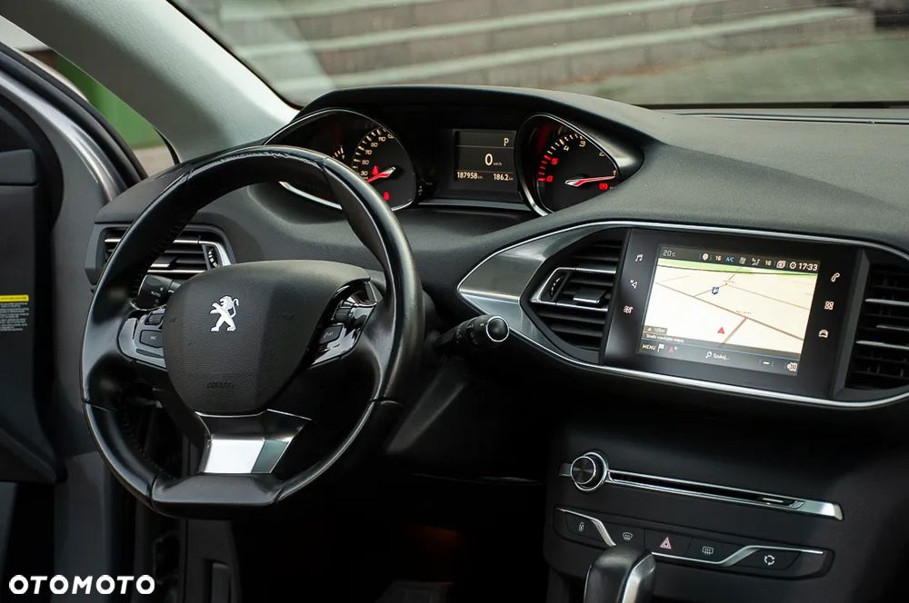 Peugeot 308 BlueHDi 150 EAT6 Stop & Start Allure - 28