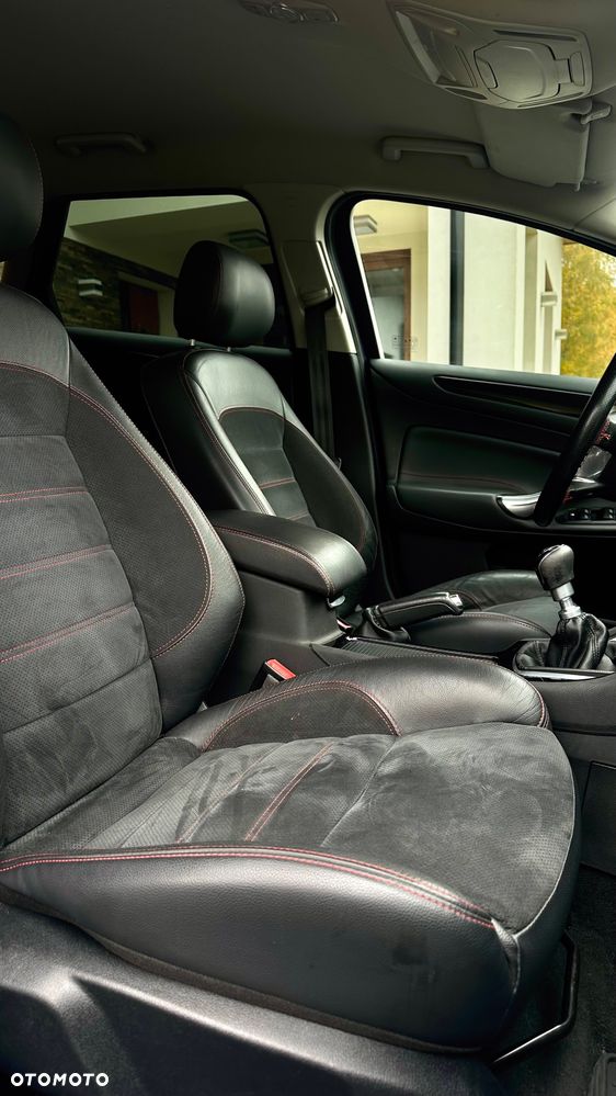 Ford Mondeo - 25