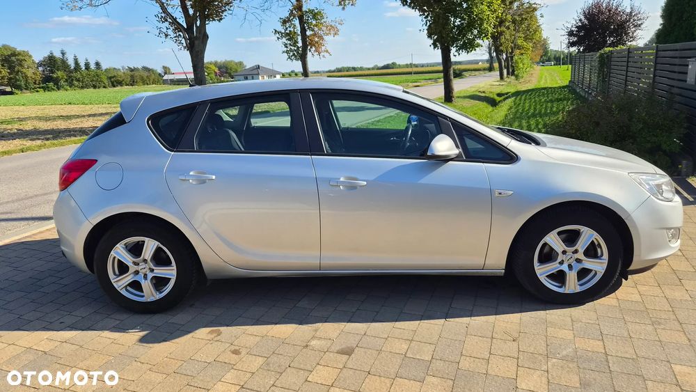 Opel Astra - 6