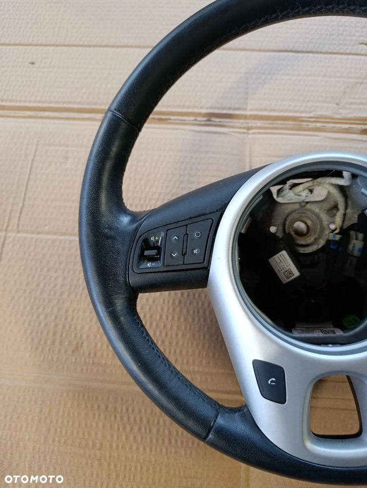 KIA VENGA KIEROWNICA SKÓRA MULTIFUNKCJA GRZANA EUROPA 56100-1P950 - 2