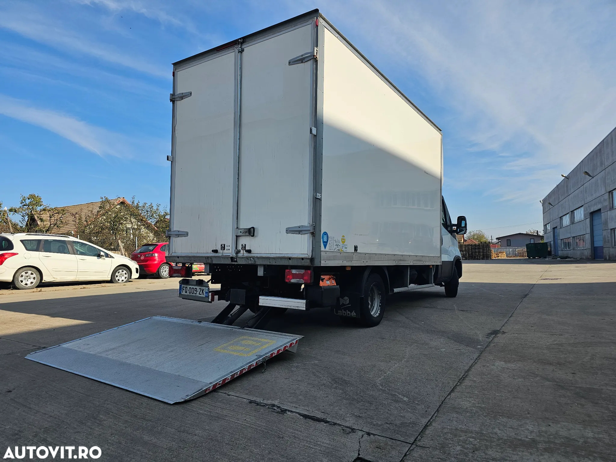 Iveco Daily 35 C14, punte dubla spate+lift - 14