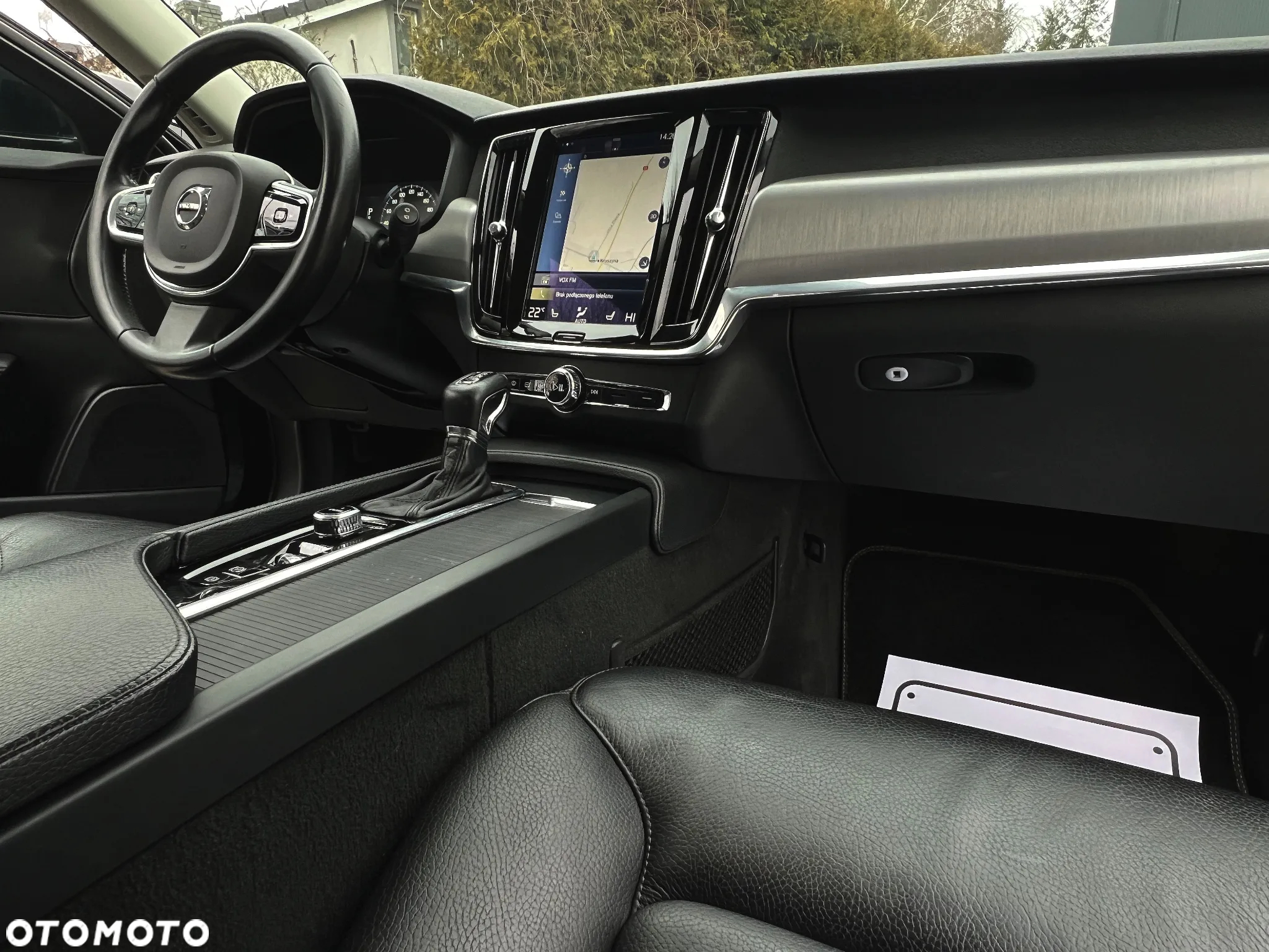 Volvo V90 D4 Momentum Pro - 18