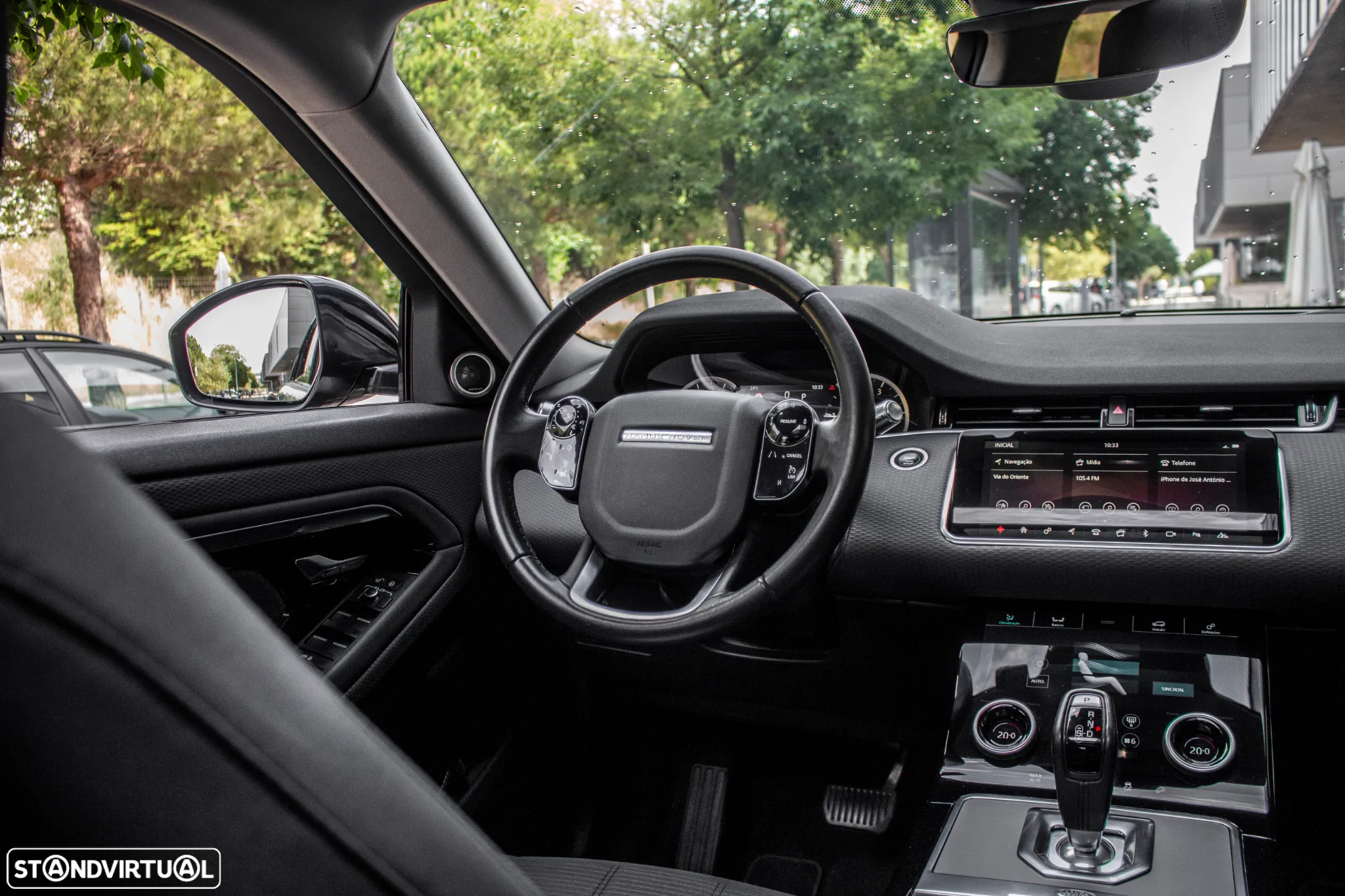 Land Rover Range Rover Evoque 2.0 D240 AWD Auto - 35
