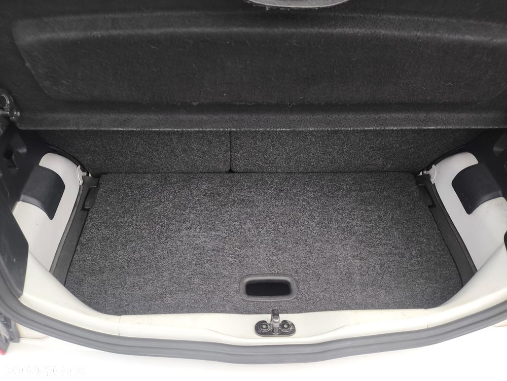 Volkswagen up! 1.0 high - 15