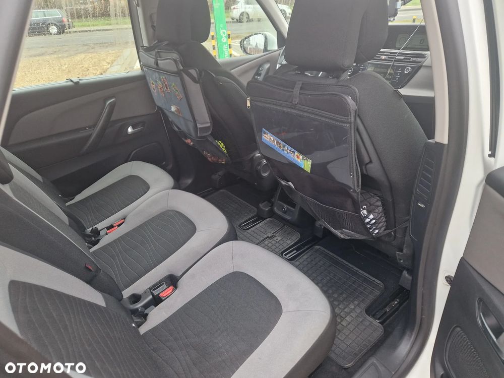 Citroën C4 HDi 115 Attraction - 10
