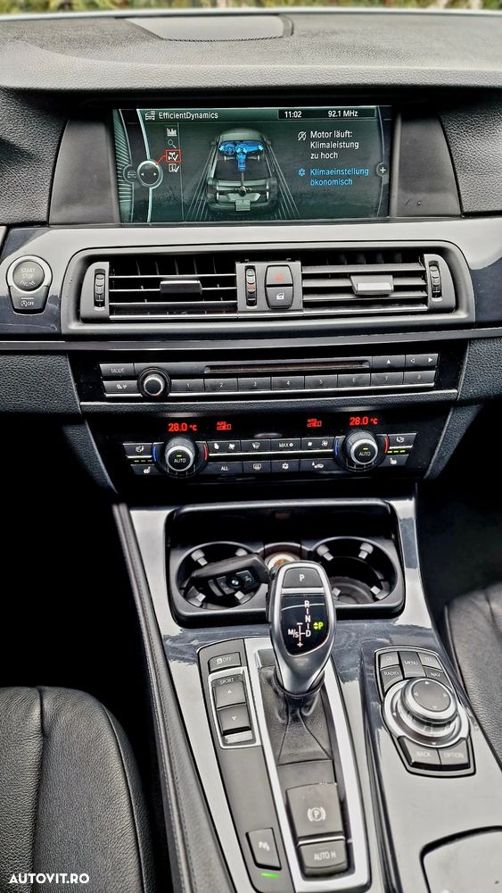 BMW Seria 5 520d Touring BluePerformance Sport-Aut. - 9