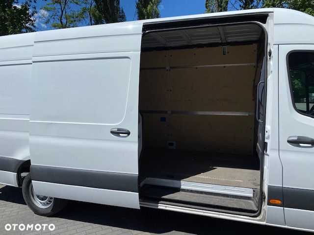 Mercedes-Benz Sprinter - 17
