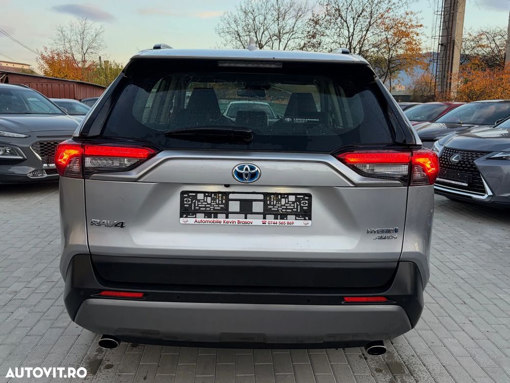 Toyota RAV4 - 9