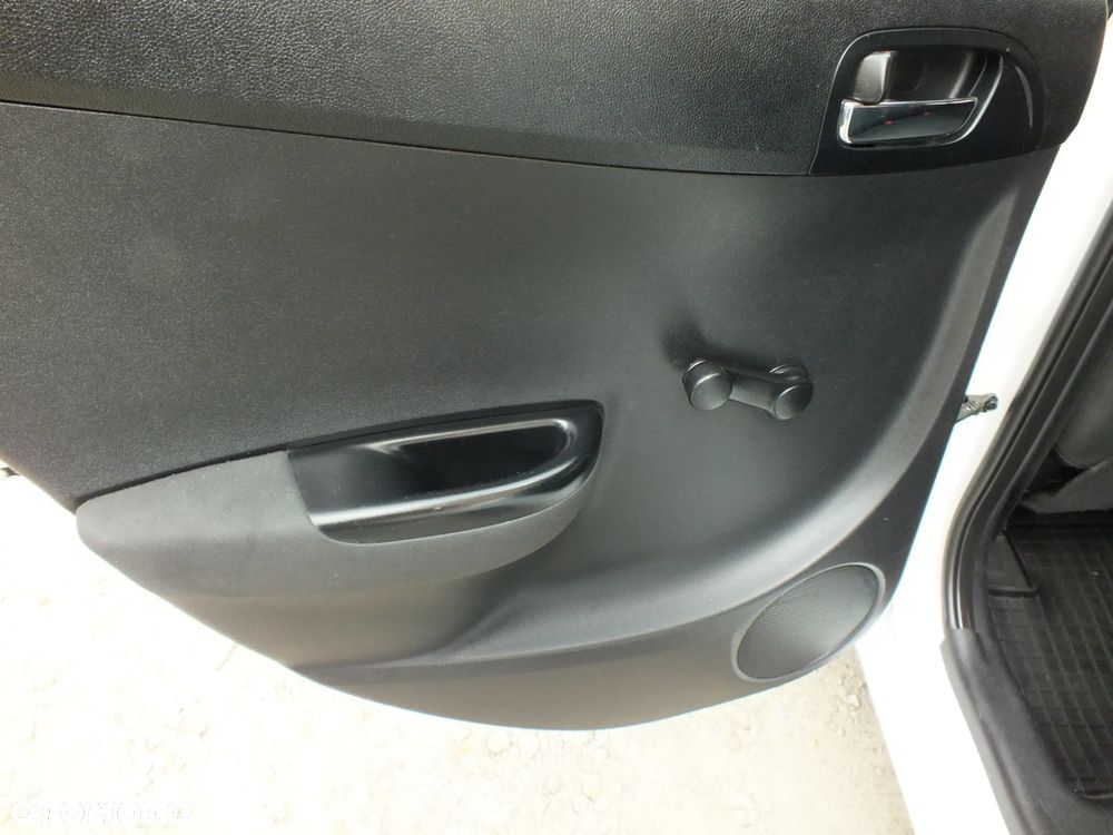 Hyundai i20 - 22