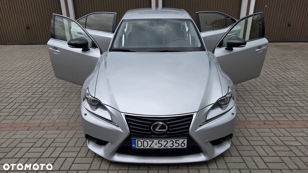 Lexus IS Sport Line - 14
