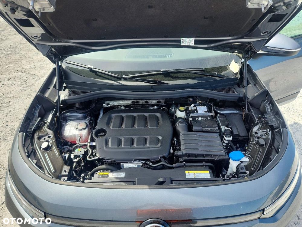Volkswagen Tiguan - 11