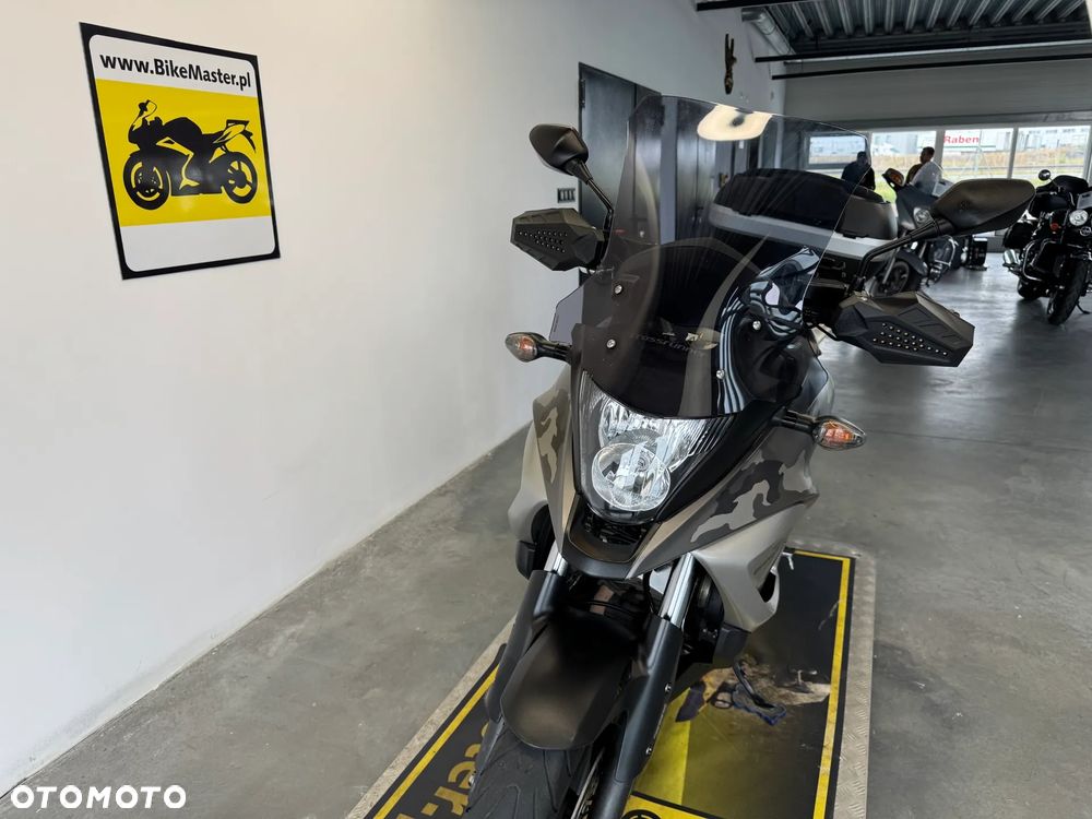 Honda VFR - 32