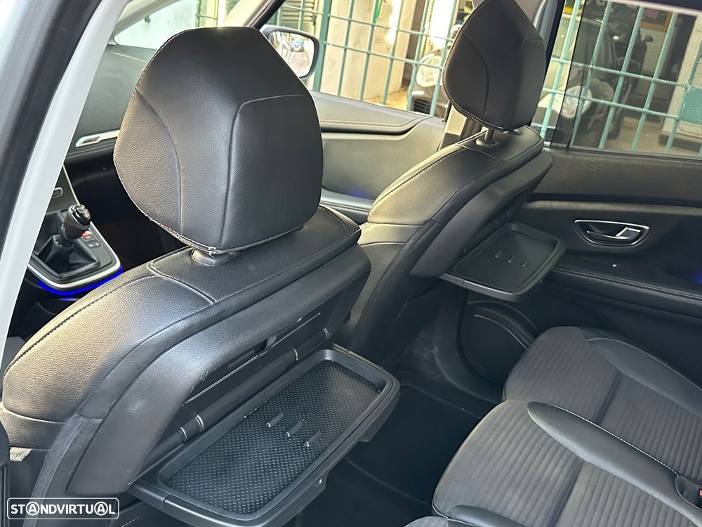 Renault Grand Scénic 1.6 dCi Luxe SS - 21