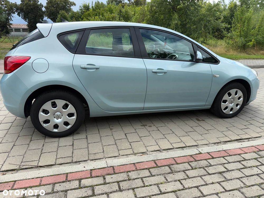 Opel Astra 1.4 Turbo - 8