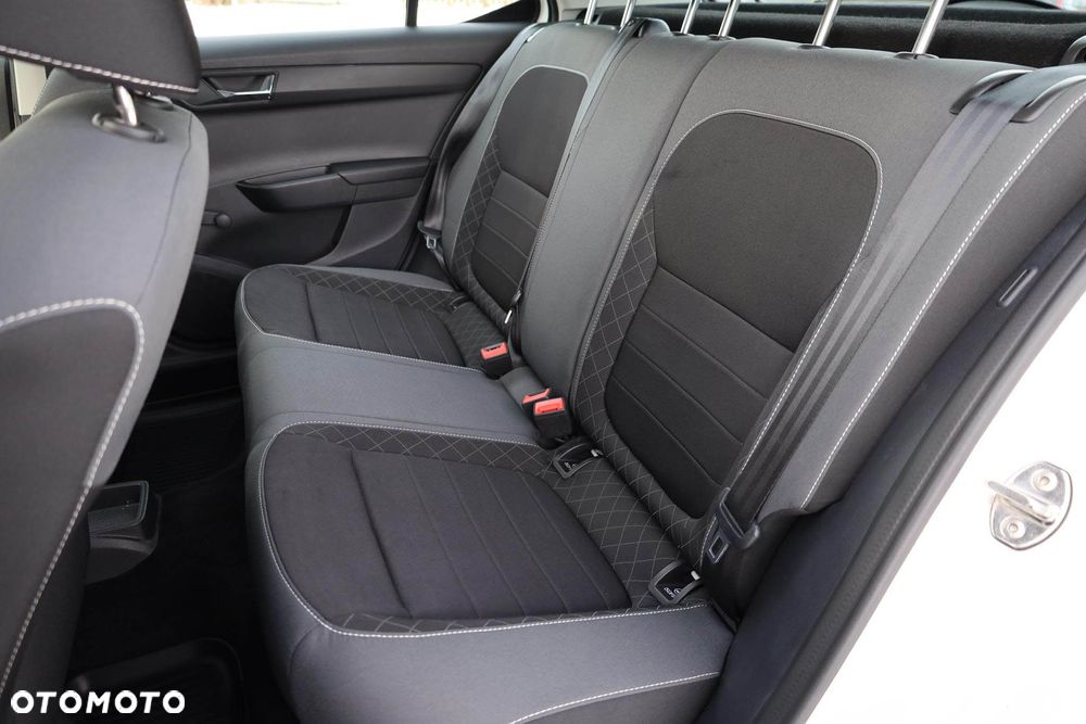 Skoda Fabia 1.0 Ambition - 29