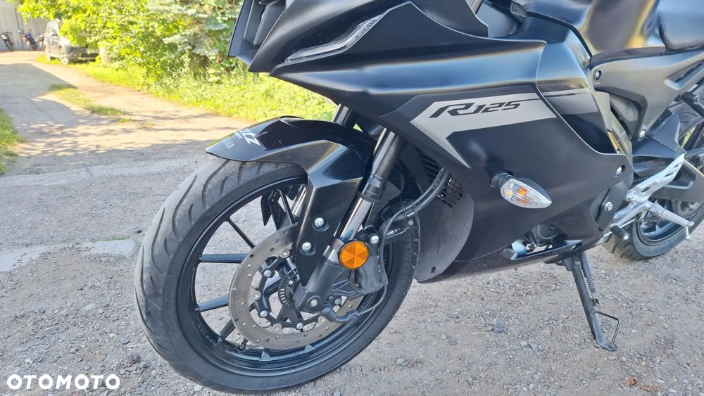 Yamaha YZF - 9