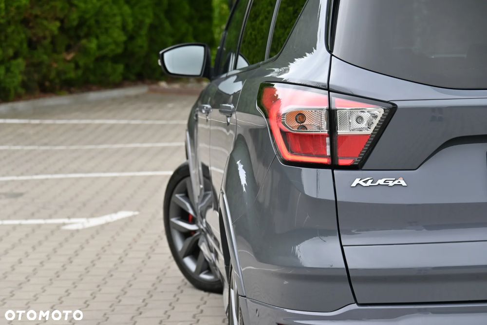 Ford Kuga 2.0 TDCi 4x4 ST-Line - 15