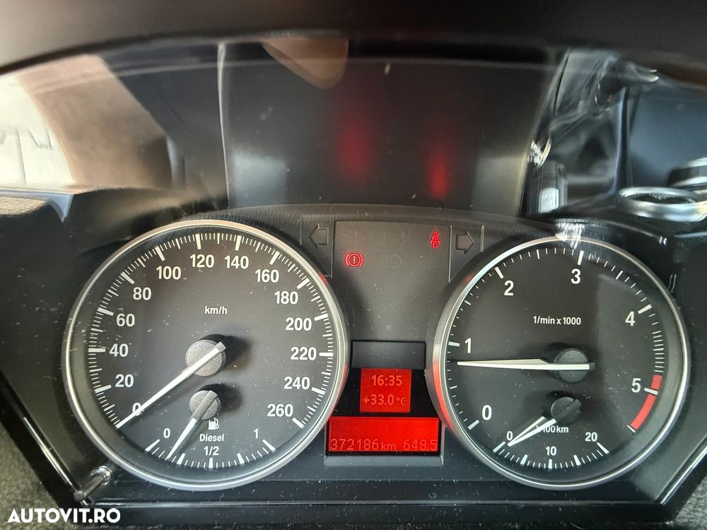 BMW Seria 3 320d - 10