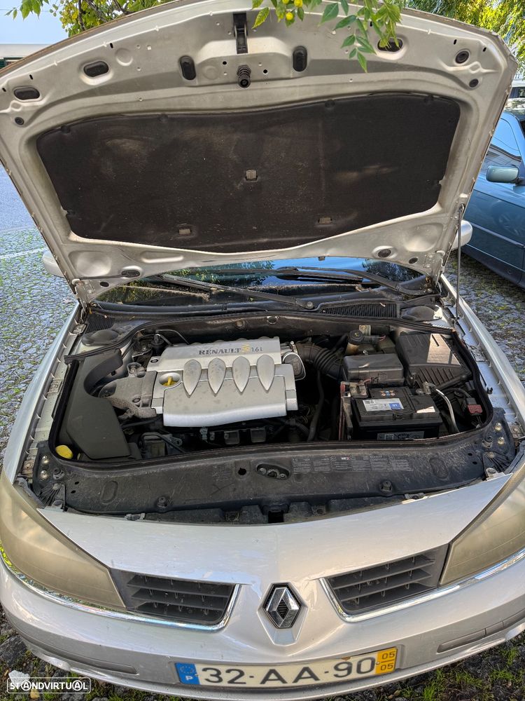 Renault Laguna 1.6 Expression - 9