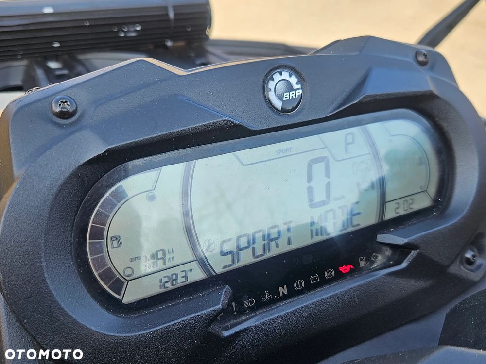 Can-Am Outlander - 22