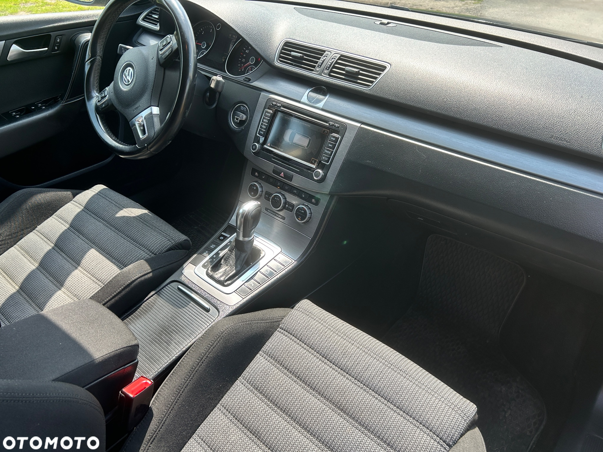 Volkswagen Passat 2.0 TDI Highline DSG - 6
