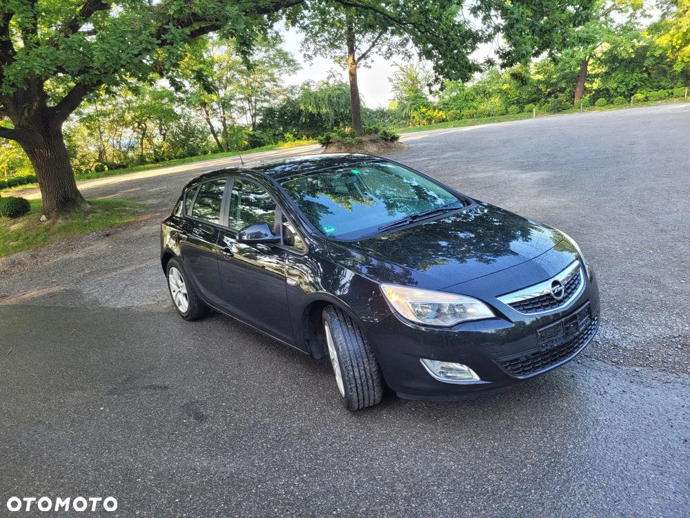 Opel Astra 1.6 Innovation - 37