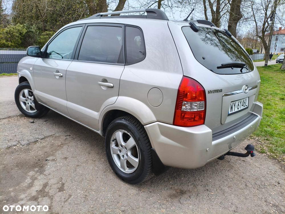 Hyundai Tucson 2.0 Comfort 2WD - 2