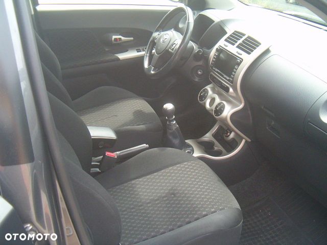 Toyota Urban Cruiser - 15