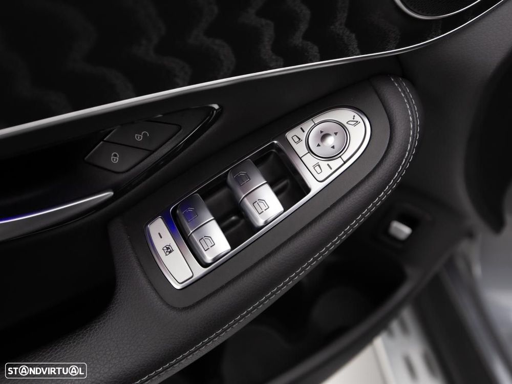 Mercedes-Benz GLC 300 de 4Matic 9G-TRONIC - 19