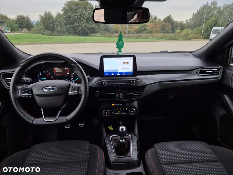 Ford Focus Turnier 1.5 EcoBlue Start-Stopp-System ST-LINE - 13