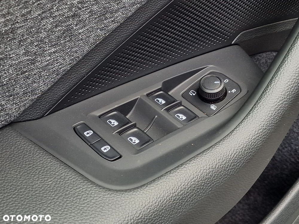 Skoda Superb 1.5 TSI mHEV Selection DSG - 24