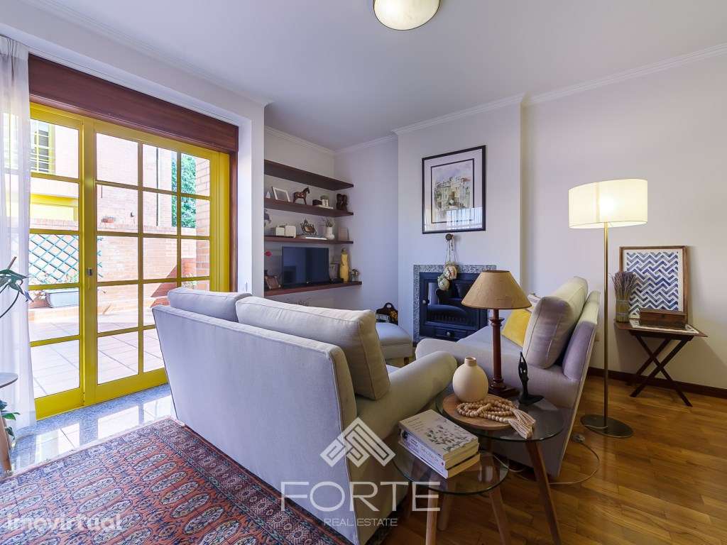 Moradia T3 no centro de Santa Maria da Feira - Grande imagem: 3/47