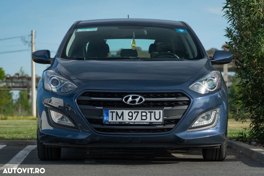 Hyundai i30 1.4 MPi 5DR M/T Comfort - 1