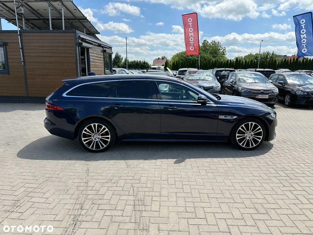 Jaguar XF - 38