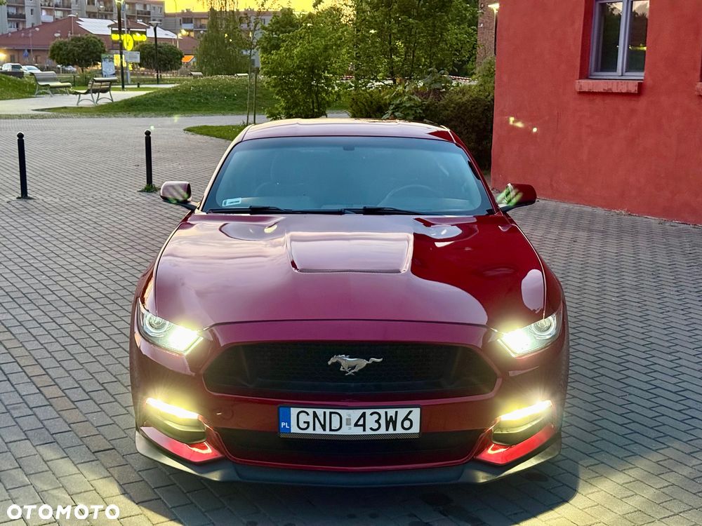 Ford Mustang - 22