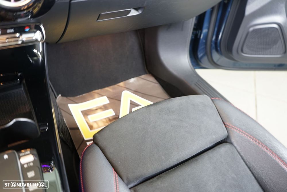 Mercedes-Benz A 180 7G-DCT AMG Line - 34