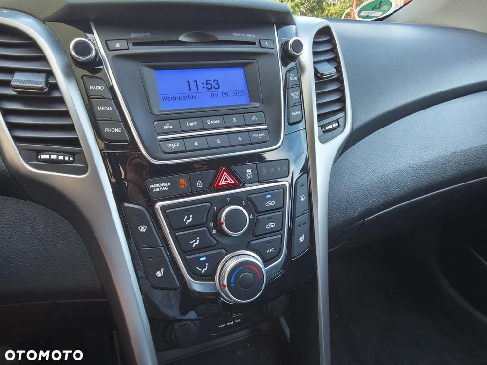 Hyundai i30 1.4 Fifa World Cup Edition - 13