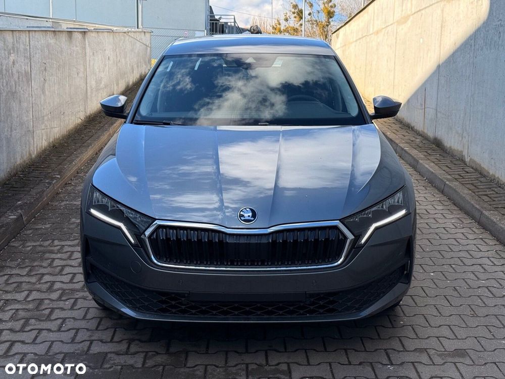 Skoda Octavia 1.5 TSI mHEV Drive Essence DSG - 4