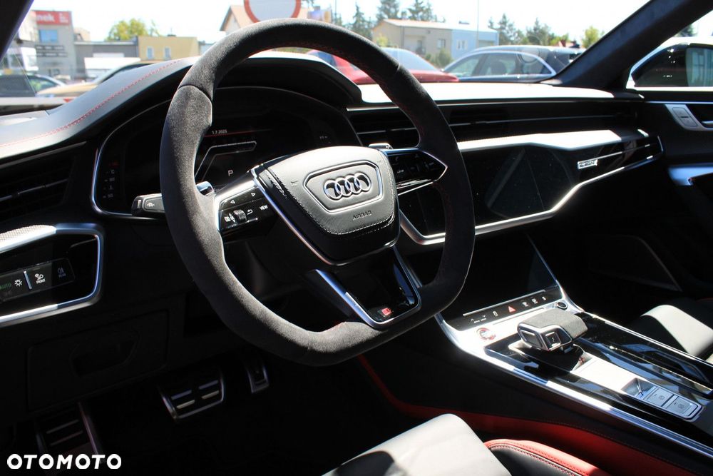 Audi RS6 Avant - 11