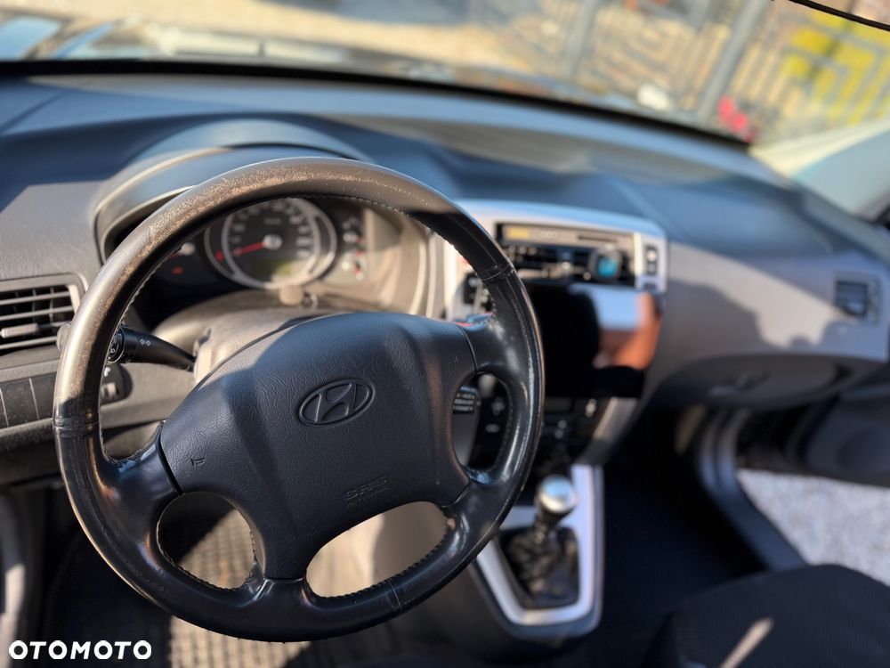 Hyundai Tucson 2.0 CRDi Premium - 27