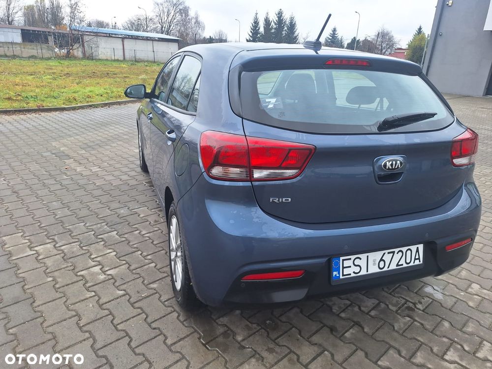 Kia Rio - 6