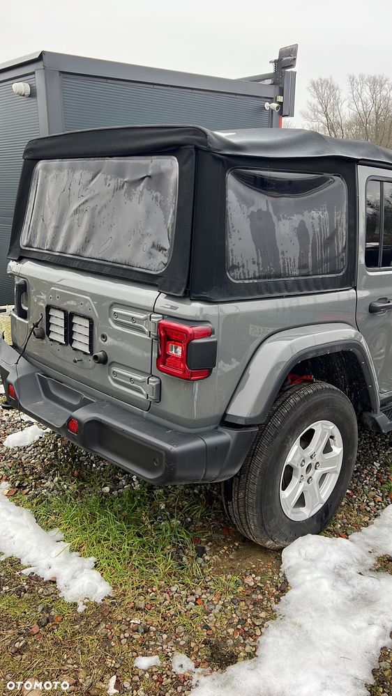 Jeep Wrangler Unlimited GME 2.0 Turbo Sahara - 5