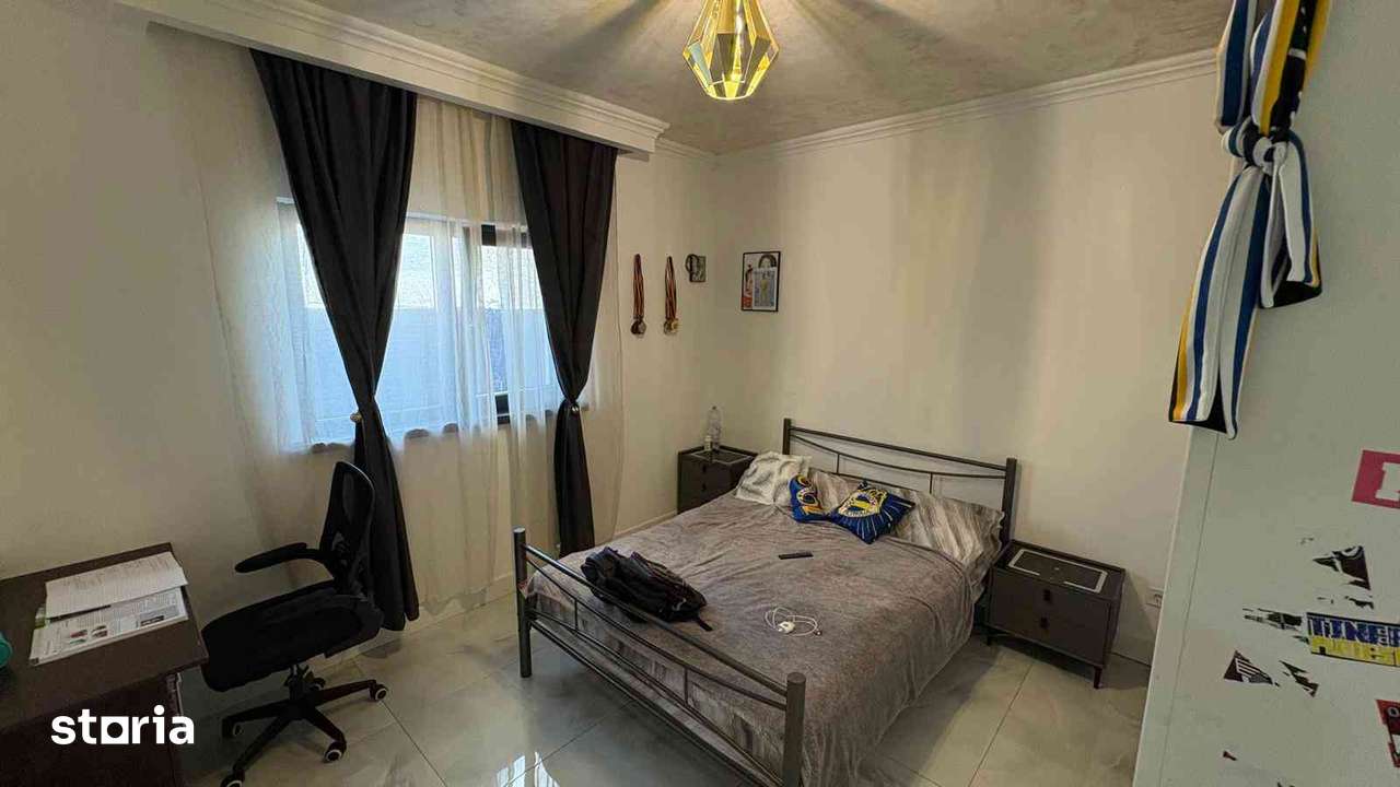 4 camere, casa de vanzare - Prahova (judet), Targsoru Nou
