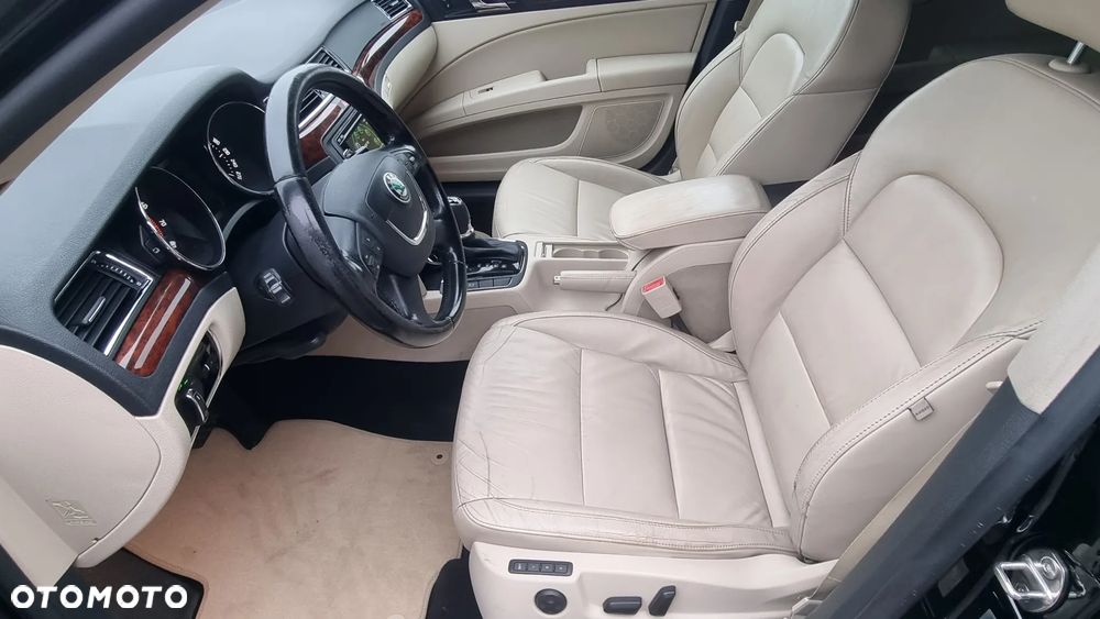 Skoda Superb 3.6 FSI 4x4 Platinum DSG - 10