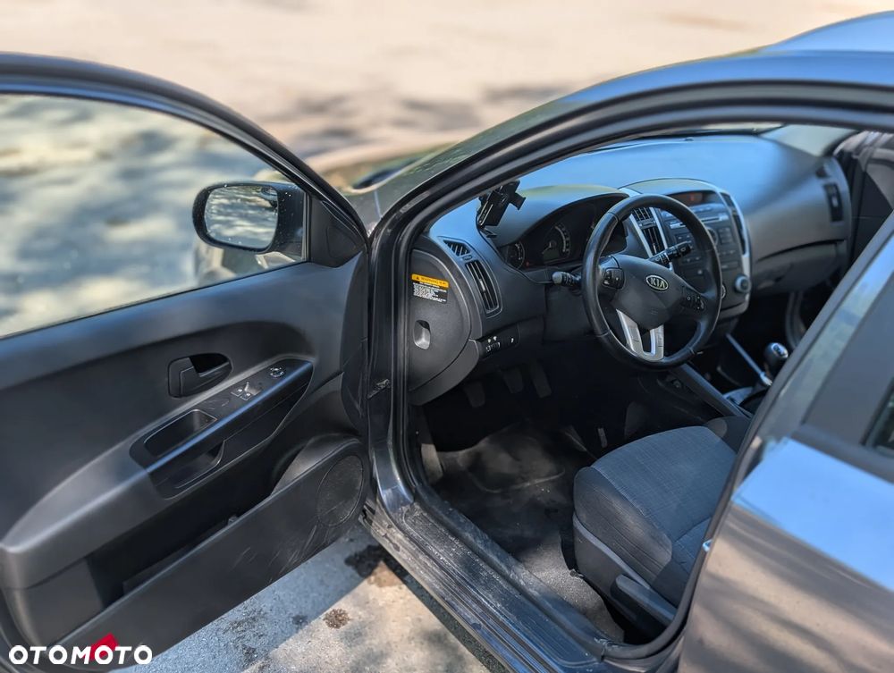 Kia Ceed 1.4 M - 24
