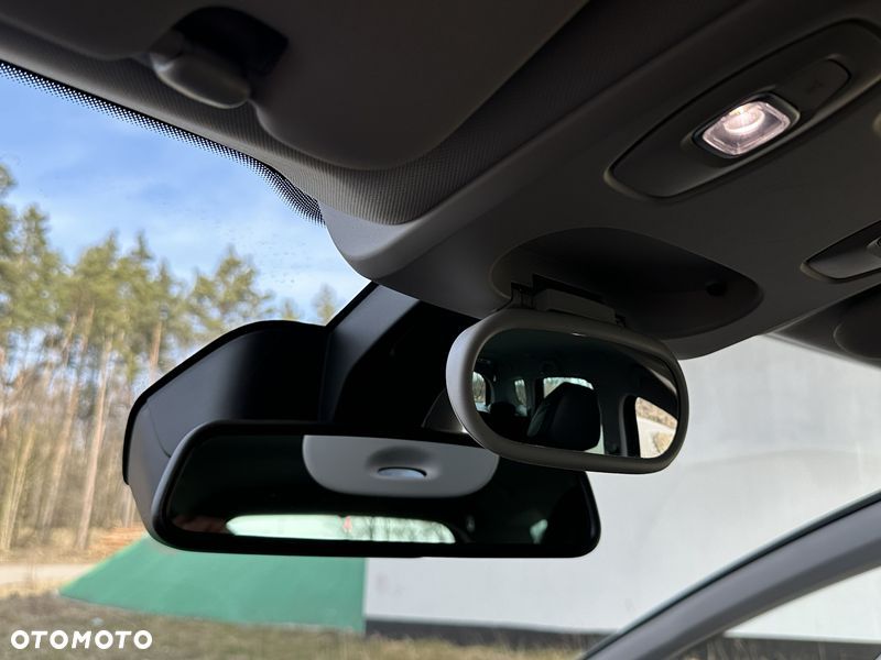 Renault Grand Scenic - 21